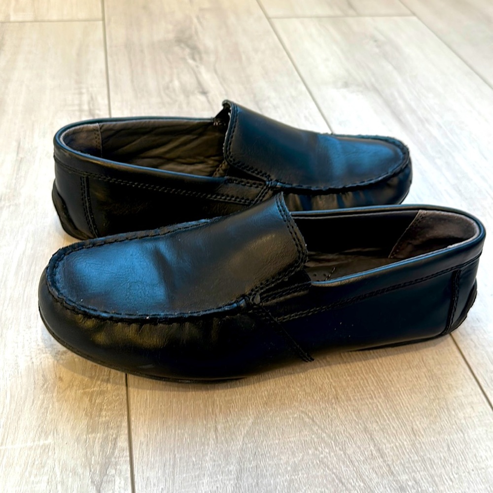 Boys Dress shoes size 5